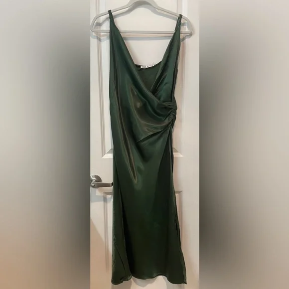 zara silk dress green Small 70s Boho Green Floral Angel Sleeve Maxi Dress